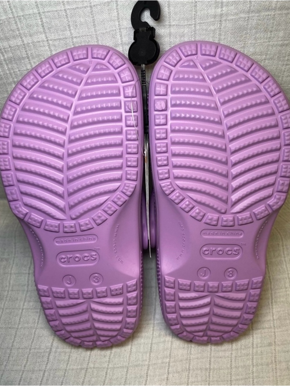 Classic Crocs - Picture 4 of 4